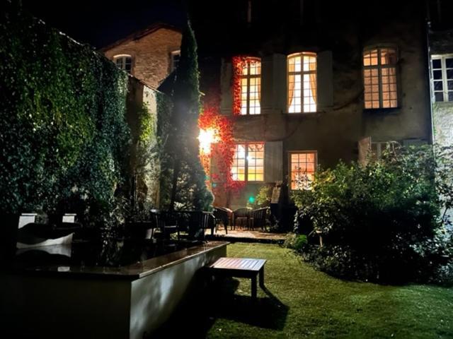 Le Clos De La Cathedrale Bazas Bagian luar foto