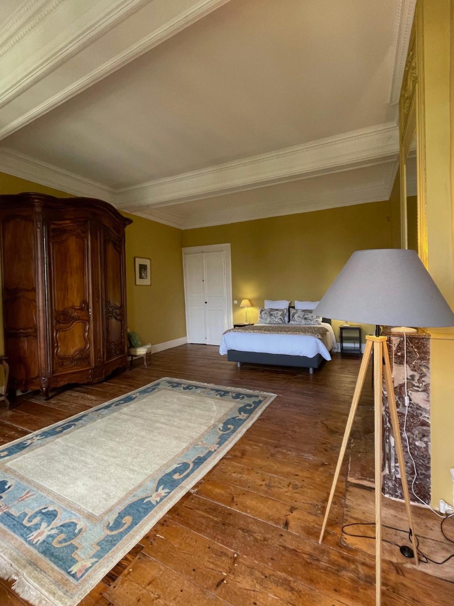 Le Clos De La Cathedrale Bazas Bagian luar foto